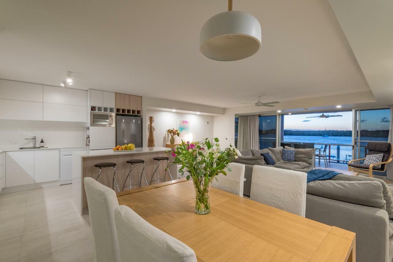 Anchorage - Riverfront Luxury On Gympie Terrace นูซาวิลล์ ภายนอก รูปภาพ